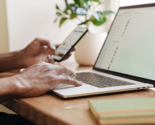 Marketing en clave: Descifra el lenguaje del sector y úsalo a tu favor 1 BLOG SER O NO SER 2 - Agencia SEO y SEM
